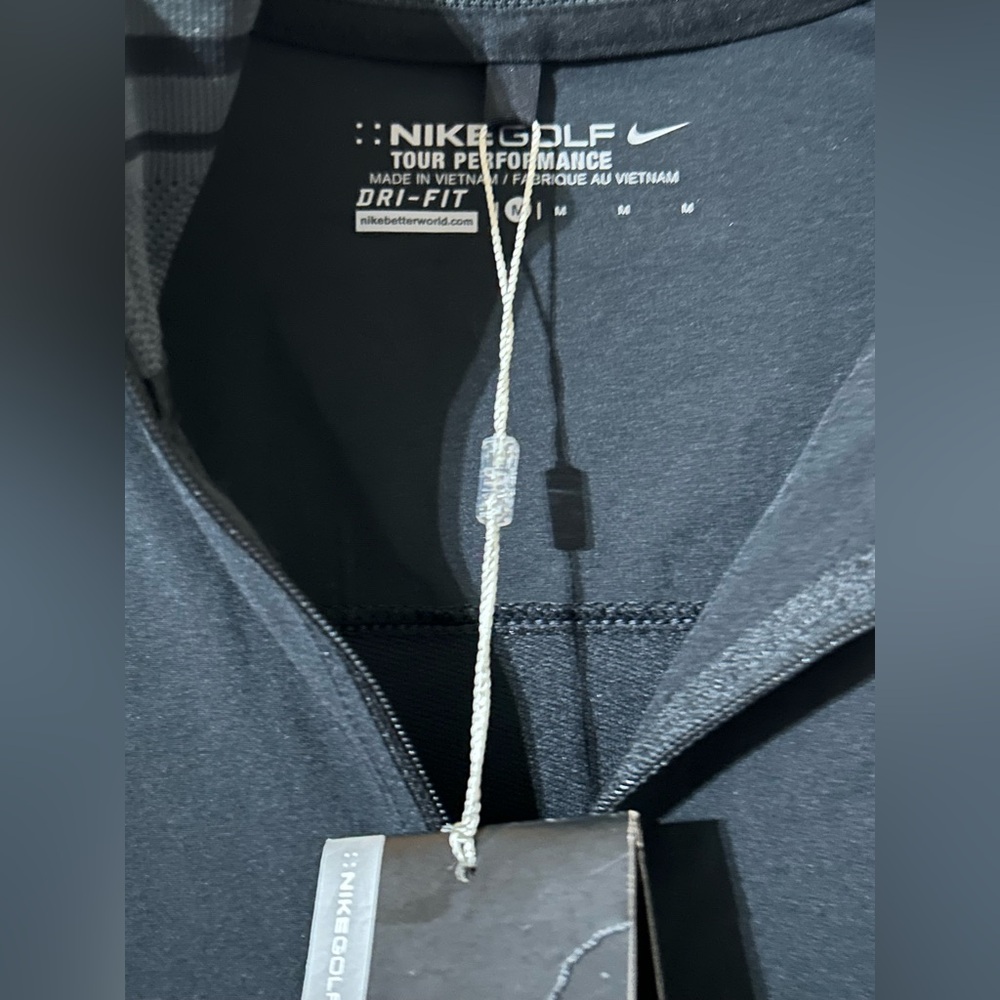 Golf Nike Men's Black Quarter Zip-Up Pullover NWT Tour Performance Drifit - Picture 3 of 3